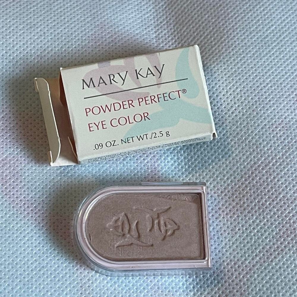 Mary Kay Powder Perfect Eye Color in Spun Silk 0227